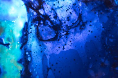 Soyut suluboya boya tasarım için mavi arkaplan deseni. Arkaplan, pankart için sıvı dokusu.