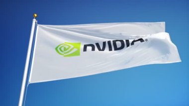 Nvidia şirket bayrağı mavi gökyüzüne karşı yavaş hareket sallayarak, editoryal animasyon, sorunsuz döngülü, yakın çekim, siyah ve beyaz mat ile alfa kanalda izole.