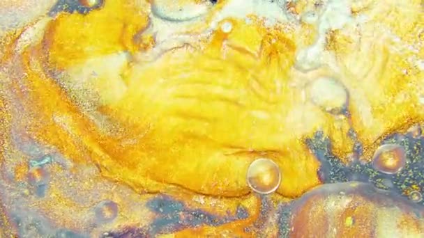 Peintures Pétillantes Colorées Mélangent Dans Beaux Motifs Encre Huile Jaune — Video