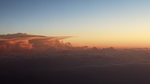 Belle Vue Sur Paysage Nuageux Coucher Soleil Depuis Fenêtre Avion — Video