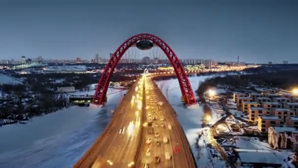 Flyger Runt Den Pittoreska Bron Över Moskvafloden Skymningen Antenn Time — Stockvideo