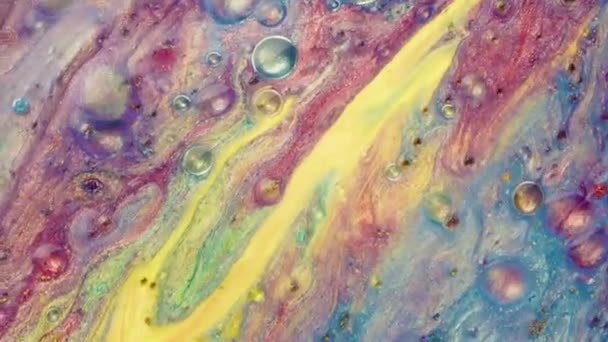 Peintures Pétillantes Colorées Mélangent Dans Beaux Motifs Encre Huile Jaune — Video