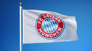 Almanya Münih Temmuz 2018: Fc Bayern Münih bayrağı mavi gökyüzüne karşı yavaş hareket, editoryal animasyon, sorunsuz döngülü, yakın çekim, alfa kanalda izole dalgalı.