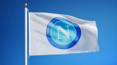 Italia Napoli Temmuz 2018: S.S.C. Napoli bayrağı mavi gökyüzüne karşı yavaş hareketle sallanıyor, editoryal animasyon, sorunsuz döngülü, yakın çekim, alfa kanalında izole.
