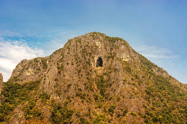 Grottes Sur Flanc Montagne Laos Près Frontière Avec Vietnam Nam — Photo