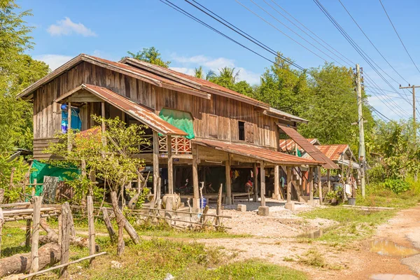 Casa Indipendente Legno Sulla Riva Del Fiume Mekong Muang Khong — Foto Stock
