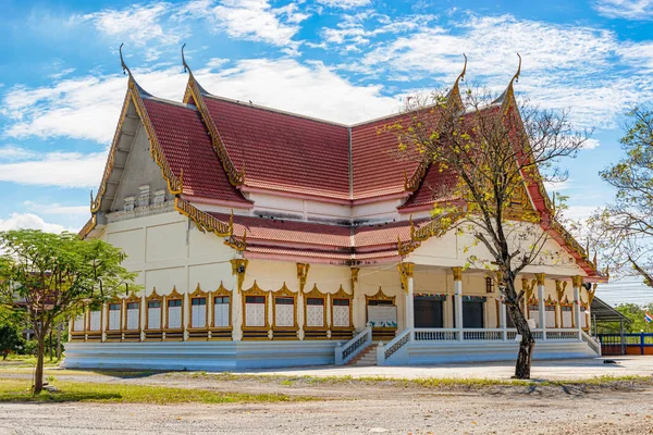 Binalar Mueang Luang Tayland Köyde Wat Srisutaram Budist Tapınağı Nda — Stok fotoğraf