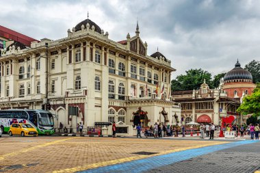 Kuala Lumpur, Malezya - 5 Ocak 2018: Merdeka kare ulusal müzik Müzesi ve Kuala Lumpur şehir Galerisi'nde gelen turist 