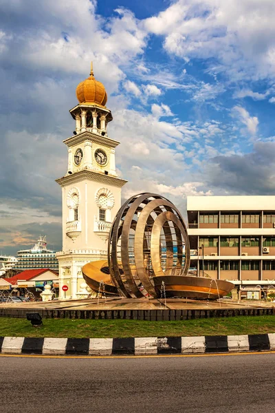 Джорджтаун Малайзия Января 2018 Года Скульптура Современного Искусства Часовой Башне — стоковое фото