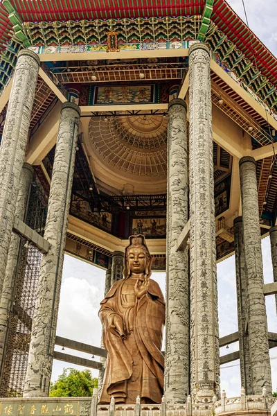 Penang Malaisie Décembre 2017 Statue Guanyin Déesse Miséricorde Temple Bouddhiste — Photo
