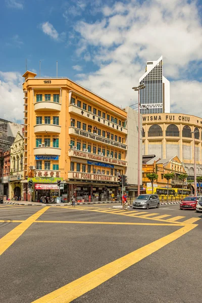 吉隆坡 马来西亚 2017年12月13日 下午的交通在市中心的中心附近的中国小镇在吉隆坡 马来西亚 — 图库照片