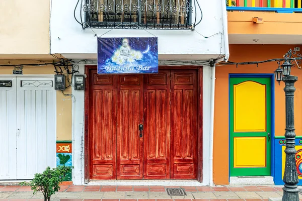 Guatape Colombia Maart 2018 Kleurrijke Koloniale Huizen Een Straat Guatape — Stockfoto