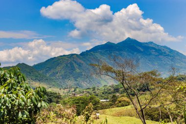 Medellin, Kolombiya yakınındaki hills manzara panoramik manzaraya