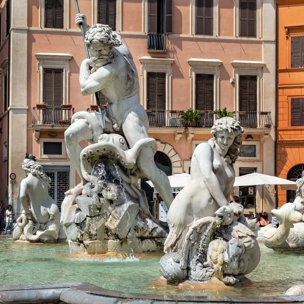 Roma Itália Agosto 2014 Turistas Que Visitam Fonte Netuno Piazza — Fotografia de Stock