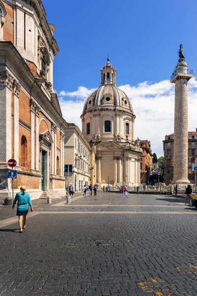 Roma Italia Septiembre 2014 Vista Columna Trajano Iglesia Santa Maria —  Fotos de Stock