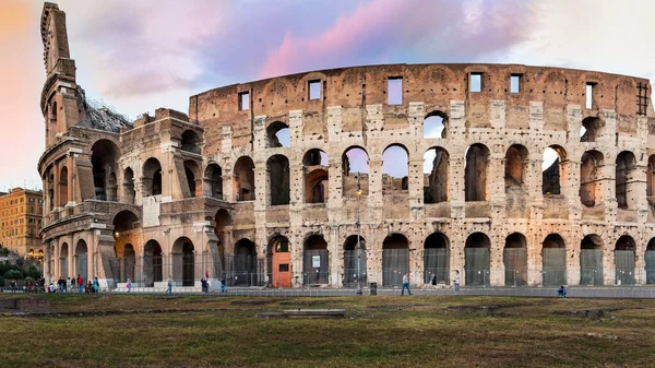 Rome Italy September 2014 View Flavian Amphitheater Known Coliseum Rome — Stock Photo, Image