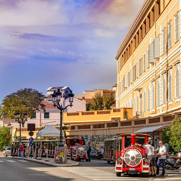 Monte Carlo Monako Września 2015 Widok Pociągi Wycieczkowe Miasta Monte — Zdjęcie stockowe