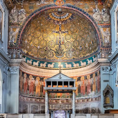 Maymun sunağı ve freskler Basilica di San Clemente, Saint, Clement, Roma, İtalya.