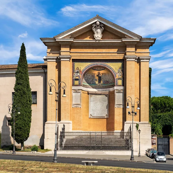 2014年8月31日 意大利罗马 圣约翰 拉特兰主教座堂外的古代耶稣门徒马赛克 Mosaic Triclinium Leoninum 拉特兰宫的三角部分建造了1300S — 图库照片