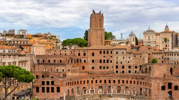 Pohled Řím Cityscape Trajan Trhu Století Našeho Letopočtu Popředí Jak — Stock fotografie