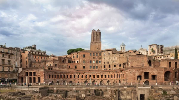 Pohled Řím Cityscape Trajan Trhu Století Našeho Letopočtu Popředí Jak — Stock fotografie