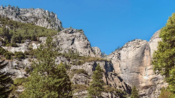 Pintoresco Paisaje Largo Del Parque Nacional Yosemite California — Foto de Stock