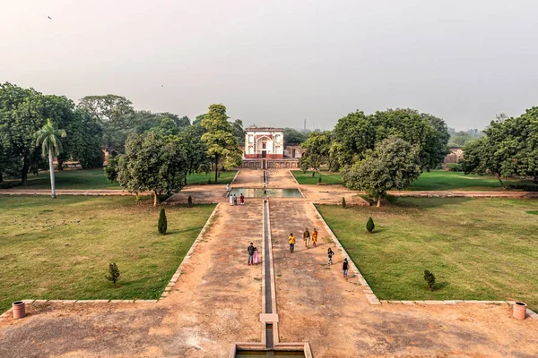 Delhi Indien November 2018 Touristen Besuchen Das Humayun Grab Nizamuddin — Stockfoto