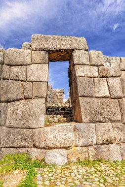 Cusco, Peru 'daki Sacsayhuaman' ın İnka harabelerine bakın..