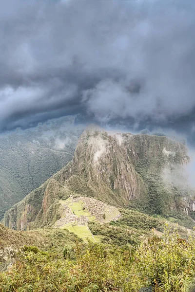 Climb Peak Machu Picchu Mountain Aerial View Incas City Complex — Stock Photo, Image