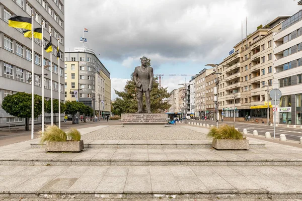 Gdynia Poland September 2019 View Statue Antoni Abraham Kaszubski Square — Stock Photo, Image