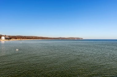 Polonya 'nın Sopot kentindeki rıhtımdan Baltık Denizi manzarası. 
