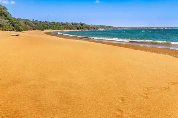 Θέα Στην Παραλία Που Ονομάζεται Playa Puerto Escondido Στη Χερσόνησο Φωτογραφία Αρχείου