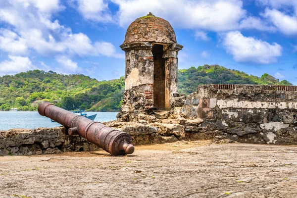 ユネスコ世界遺産サンジェロニモ砦は パナマのポルトベロにある17世紀の軍事要塞の素晴らしい例です — ストック写真