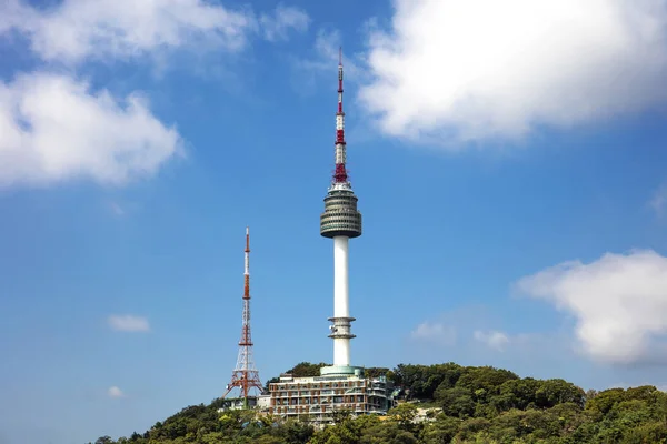 Сеульская Башня Расположена Горе Намсан Сеуле Южная Корея — стоковое фото