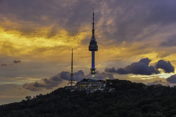 Západ Slunce Seoul Tower Namsan Mountain Soulu Jižní Korea — Stock fotografie