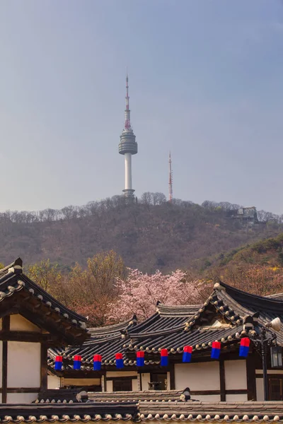 韓国ソウルの南山コル韓屋村の古い家 — ストック写真