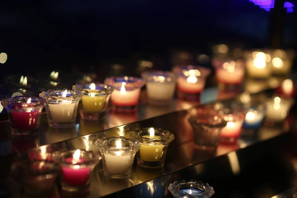 Bougie Dans Une Église Images De Stock Libres De Droits