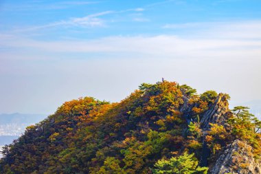 Bukhansan Milli Parkı, Sam-Kak Mt kılıç-Rock. Kalbawi Park Ranger Post dağ sonbahar Seul Güney Kore 