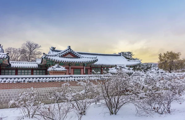 Дворец Кёнбокгун Зимой Сеуле Южная Корея — стоковое фото