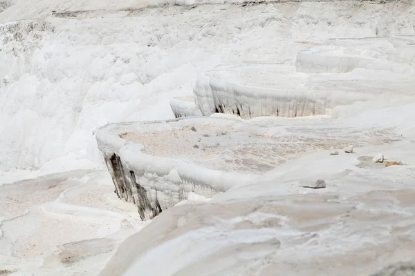 Travertin medencék és teraszok pamukkale, pulyka. — Stock Fotó