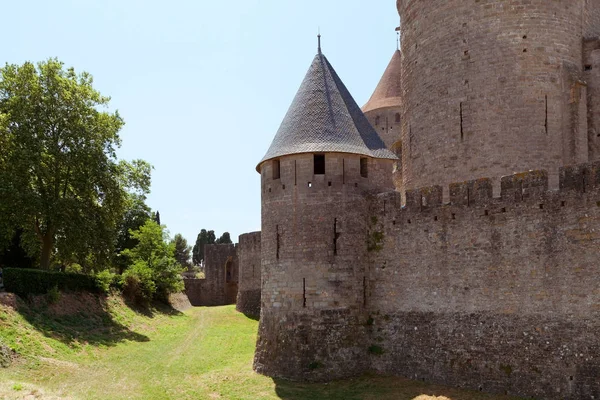 Carcassonne. French fortified town in the department of Aude. Southern France. — Stock Photo, Image