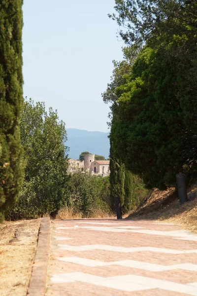 Chapel and tower of Santa Barbara. Costa Brava, Catalonia, Spain. — Stock Photo, Image