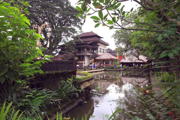 Der Hinduistische Tempel Taman Saraswati Der Der Göttin Der Weisheit — Stockfoto