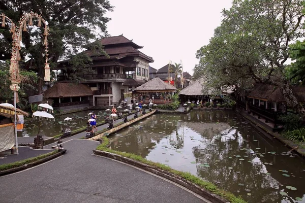 Der Hinduistische Tempel Taman Saraswati Der Der Göttin Der Weisheit — Stockfoto