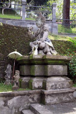 Heykeller (heykel), bölge, Pura Tirta Empul - mabedi Ubud Endonezya Bali Adası çevresinde bulunan kutsal suyu