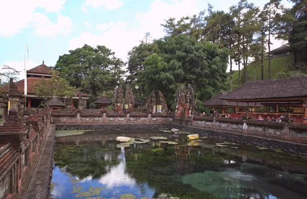 Pura Tirta Empul Kutsal Tapınağı Ubud Bali Adası Endonezya Çevresinde — Stok fotoğraf