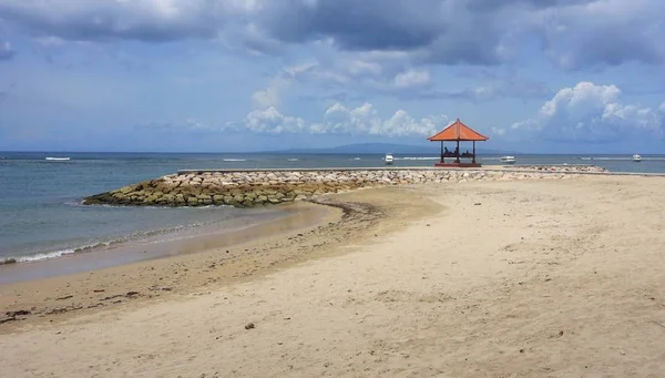 Песчаный Пляж Курортном Городе Санур Остров Бали Индонезия — стоковое фото