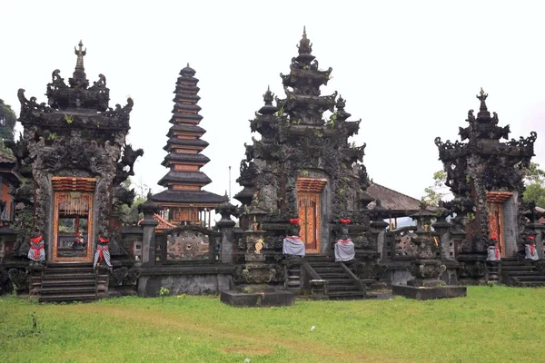 Pura Ulun Danu Buyan Bali Indonezja Poświęcona Jest Bogini Wody — Zdjęcie stockowe