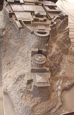 Masada (İbranice, Mecada - 