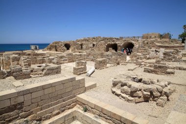 Caesarea Filistin - modern İsrail'in Akdeniz kıyısında yer alan antik kentinde kazı.